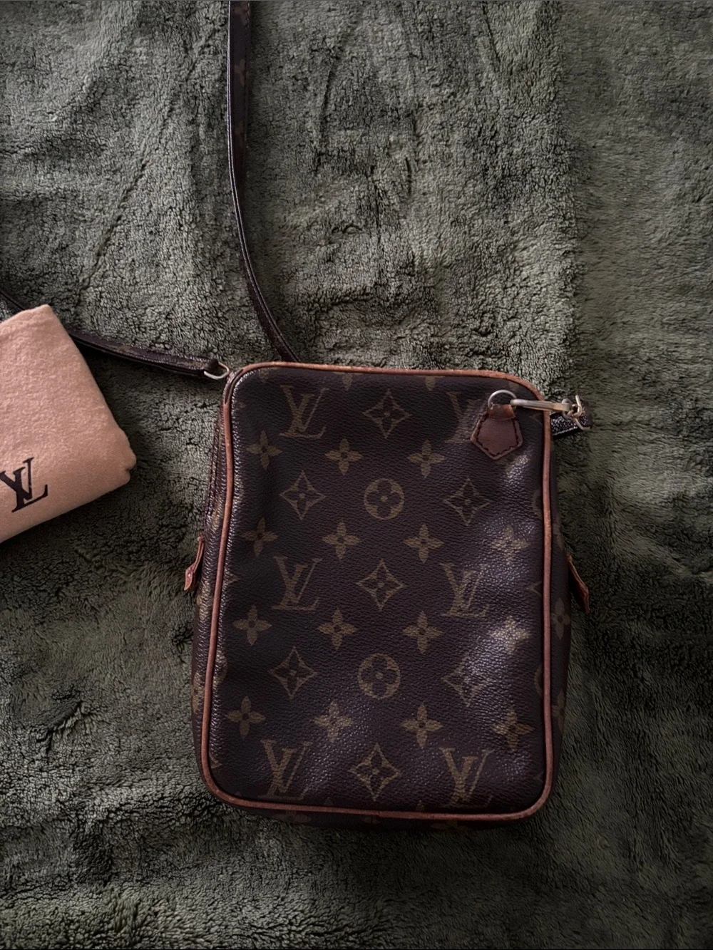 Louis Vuitton Brown Monogram Canvas Messenger Bag with Tan Trim